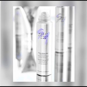 New* Shiny Gloss Mist Monat